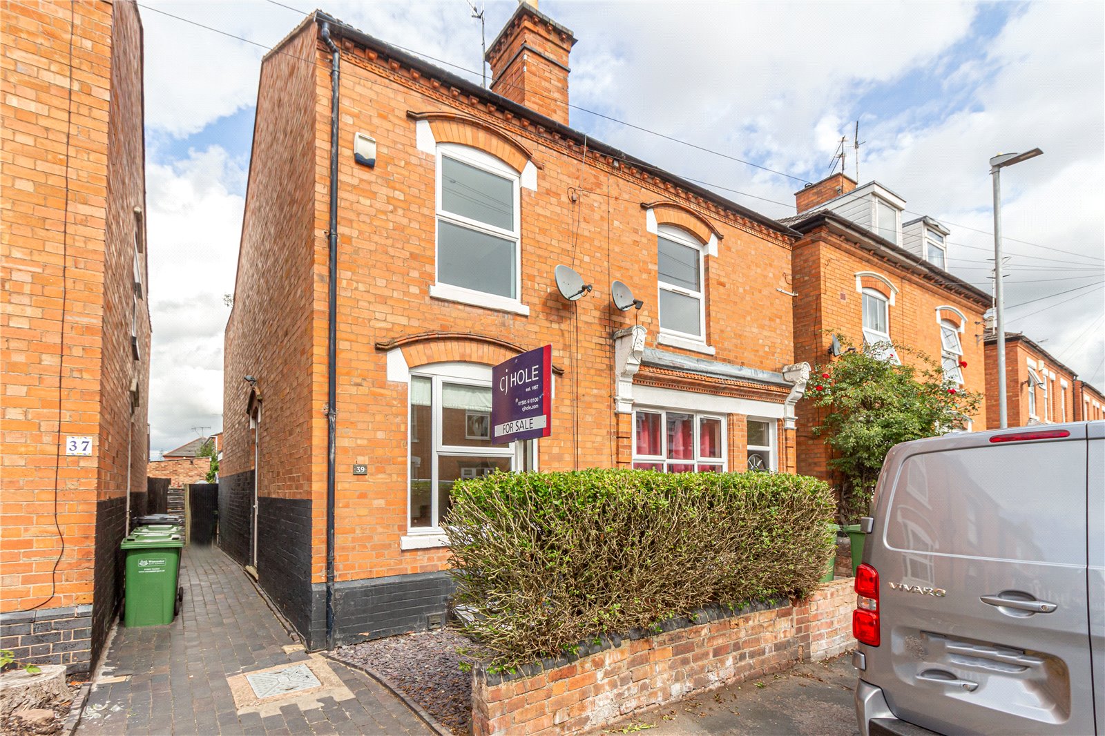 CJ Hole Worcester 2 bedroom House For Sale in Nelson Road, Worcester