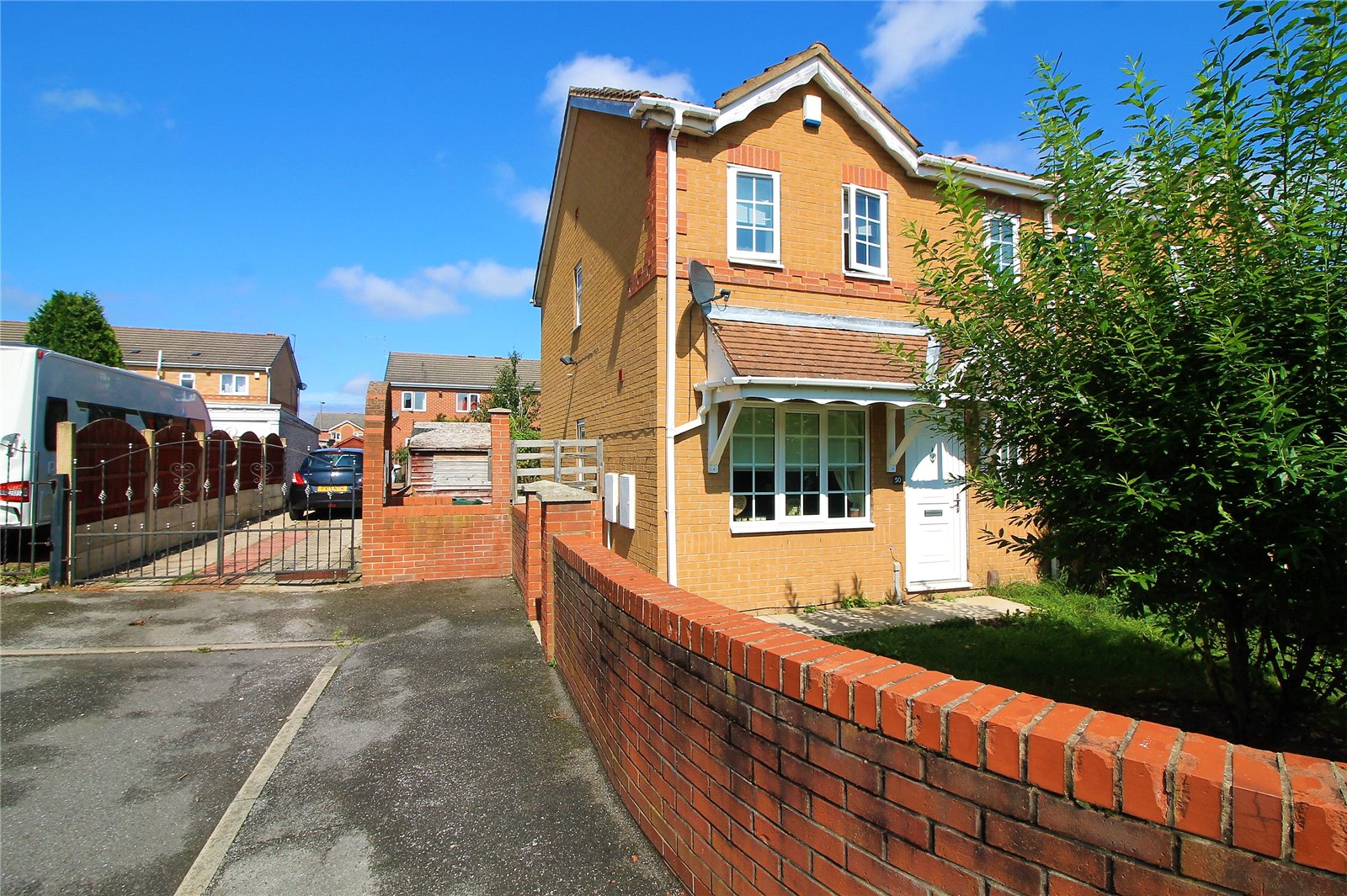 Whitegates Barnsley 3 bedroom House SSTC in Raven Royd, Athersley North