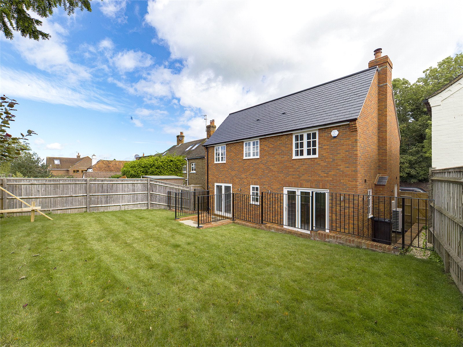 Parkers Chinnor 4 bedroom House SSTC in High Street, Chinnor, Oxfordshire