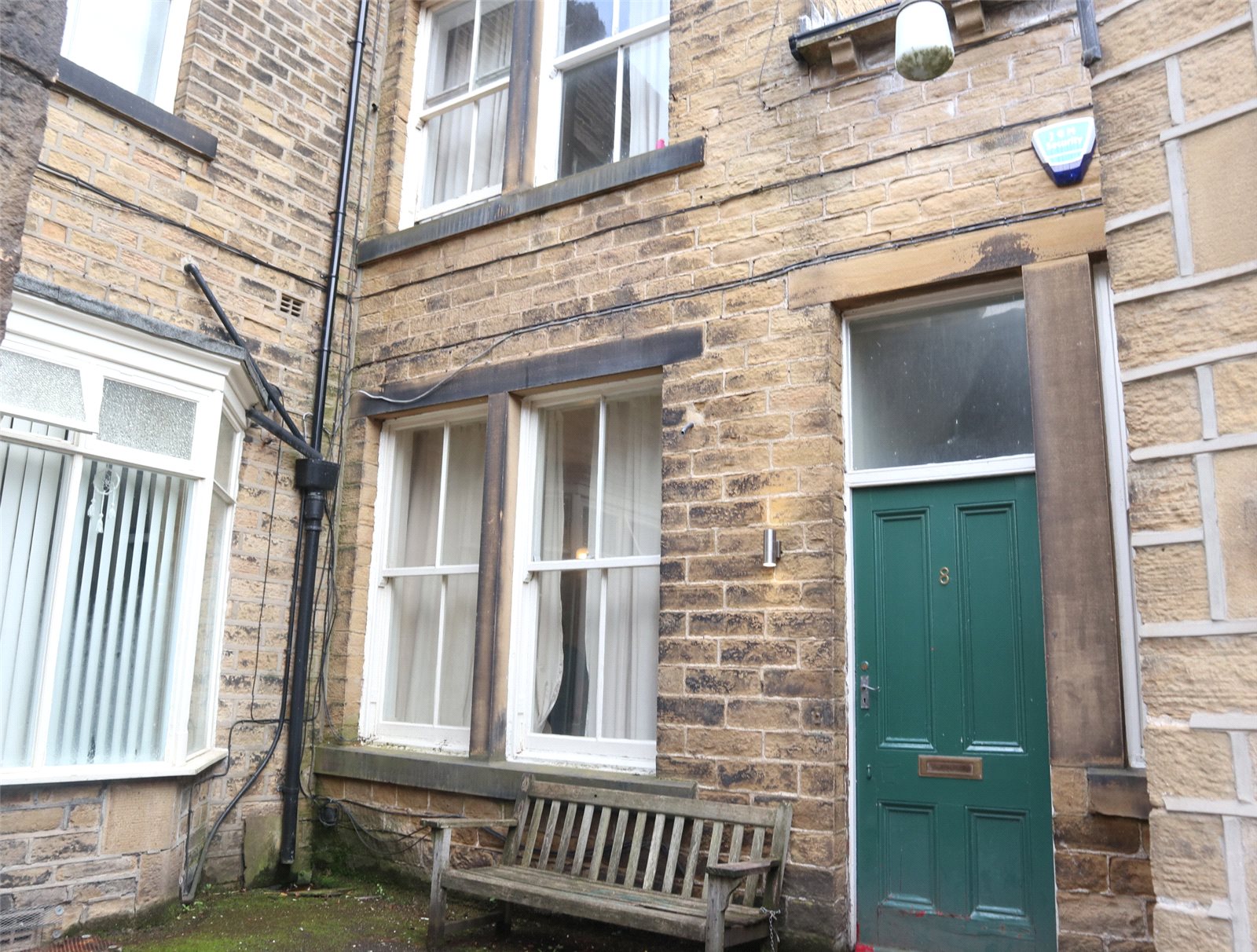 Whitegates Huddersfield 1 bedroom Flat Let Agreed in Birkby Hall Road