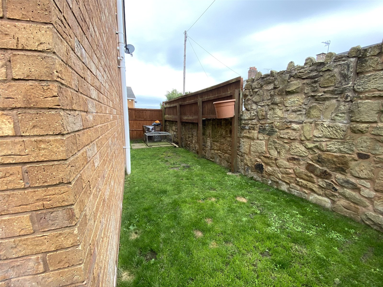 Whitegates Wrexham 4 bedroom House SSTC in Broughton Heights, Pentre