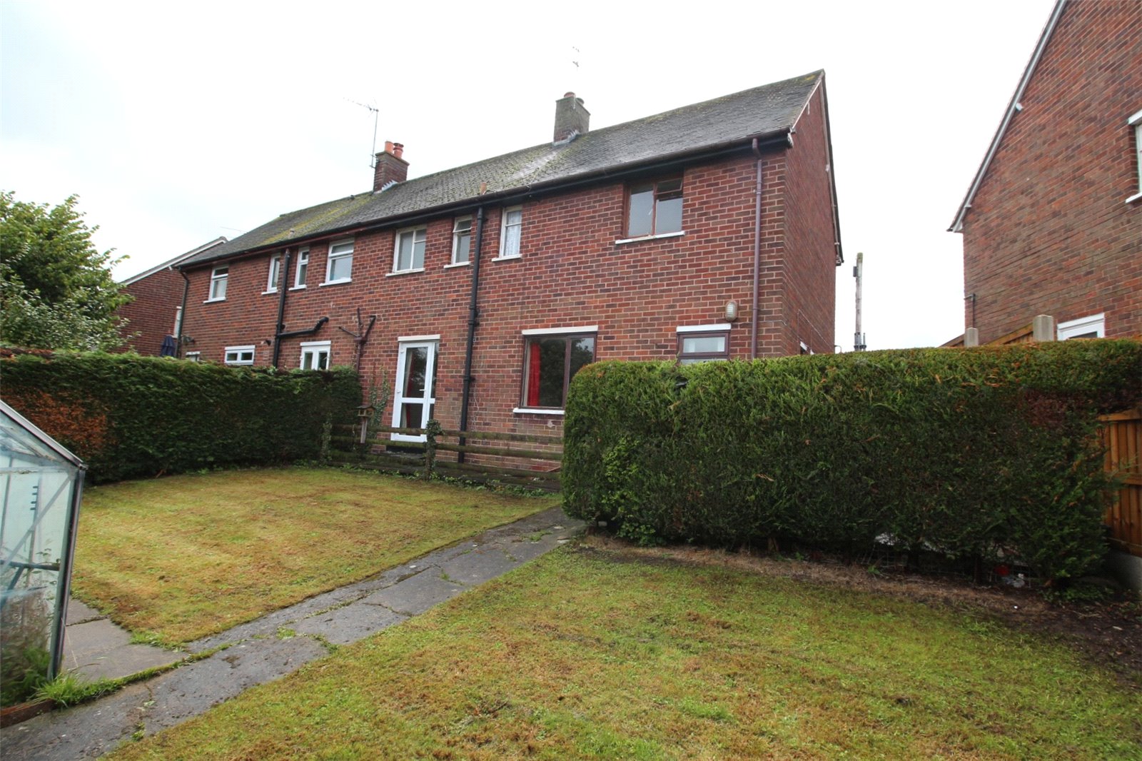Whitegates Wrexham 3 bedroom House SSTC in The Glen, Marchwiel, Wrexham
