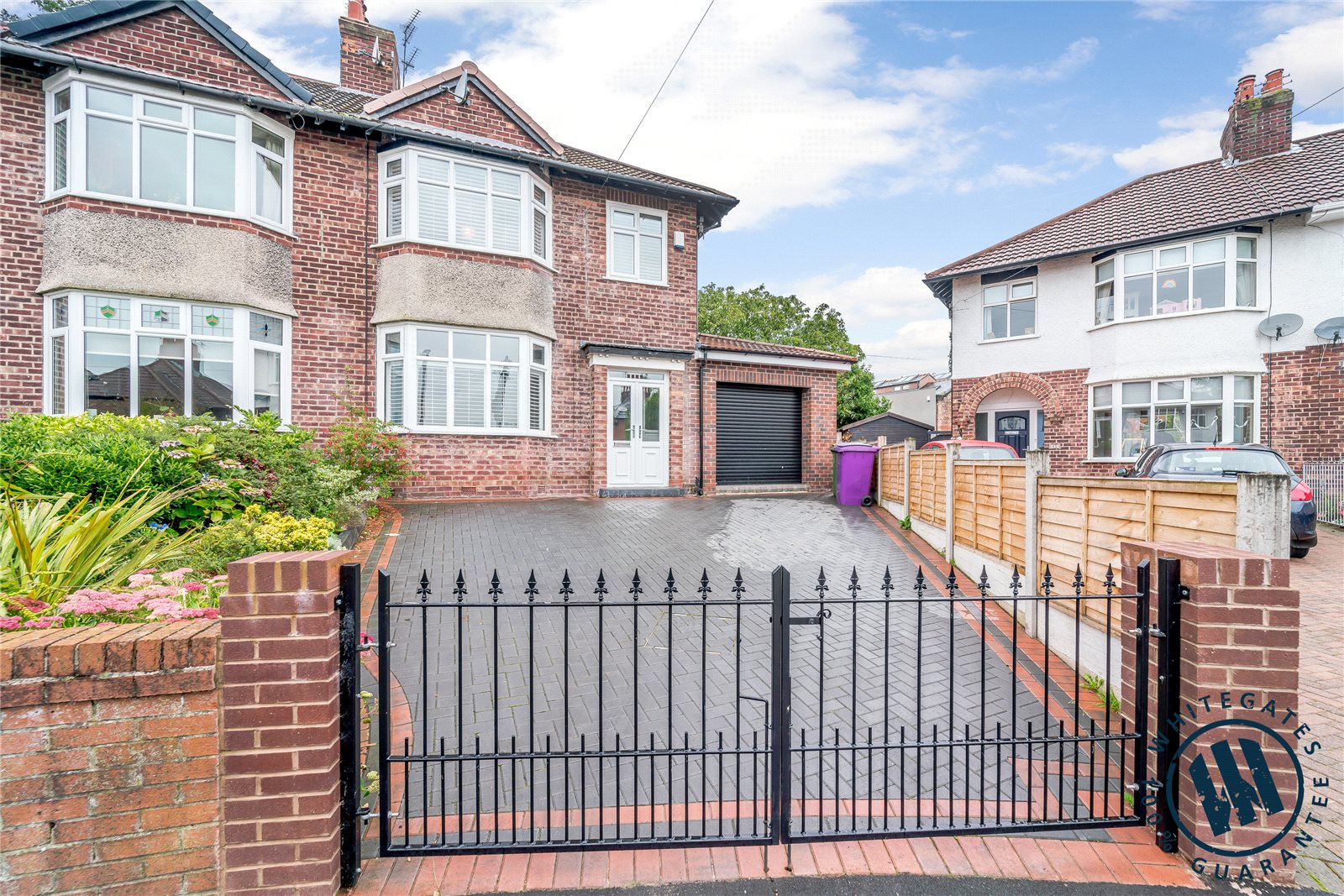 Whitegates Woolton 3 bedroom House For Sale in Halewood Close