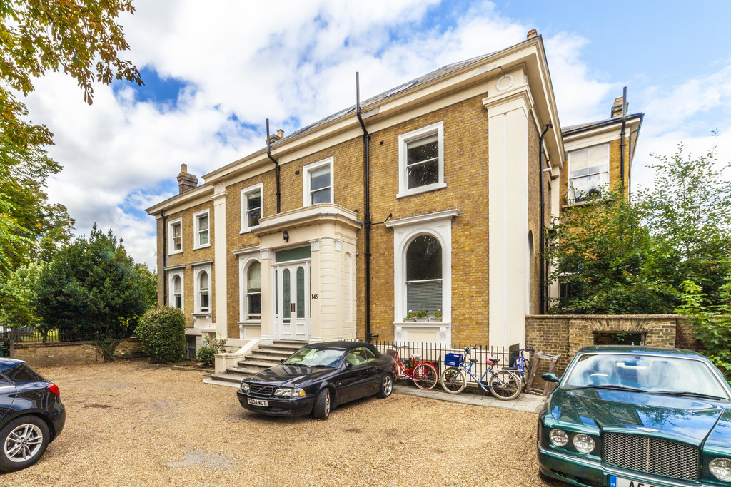 Martin & Co Streatham 2 bedroom Apartment Let in Upper Tulse Hill ...