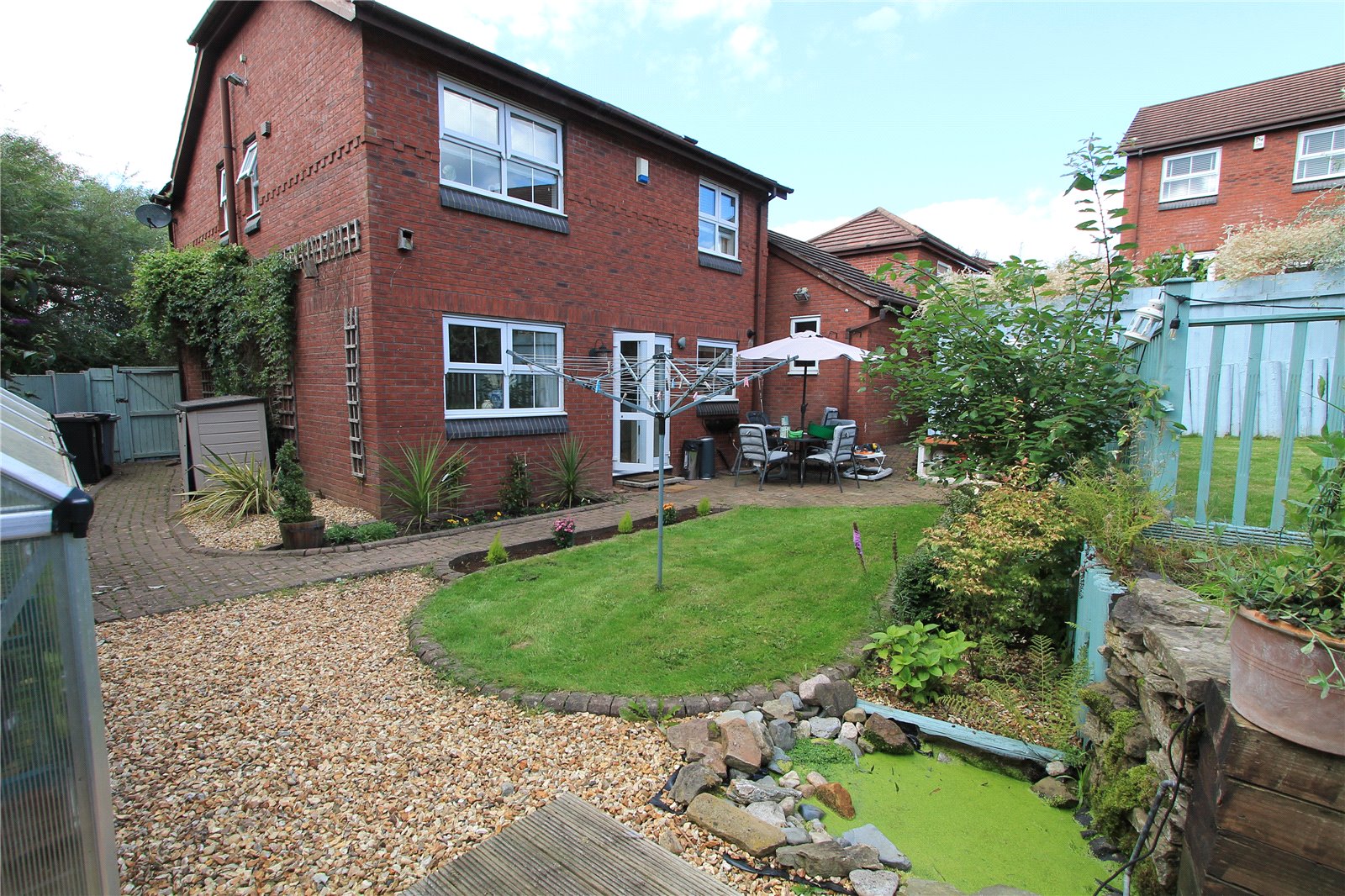 Whitegates Crewe 4 bedroom House SSTC in Langdale Road, Wistaston, Crewe