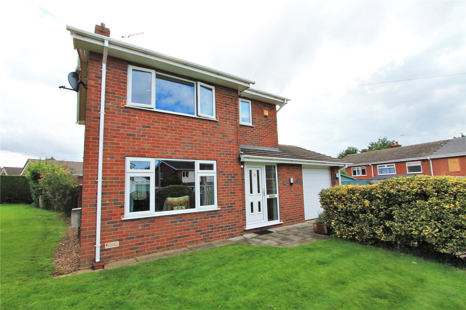 Whitegates Crewe 3 bedroom House For Sale in Shelburne Drive