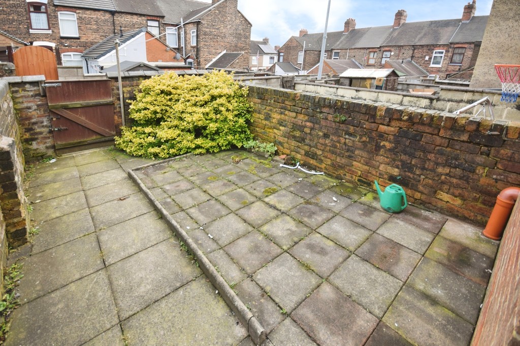 Martin & Co Stoke on Trent 2 bedroom Terraced House Let in Campbell