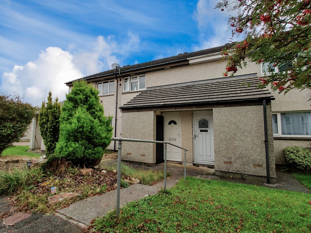 Martin & Co Truro 1 bedroom Apartment Let in Threemilestone