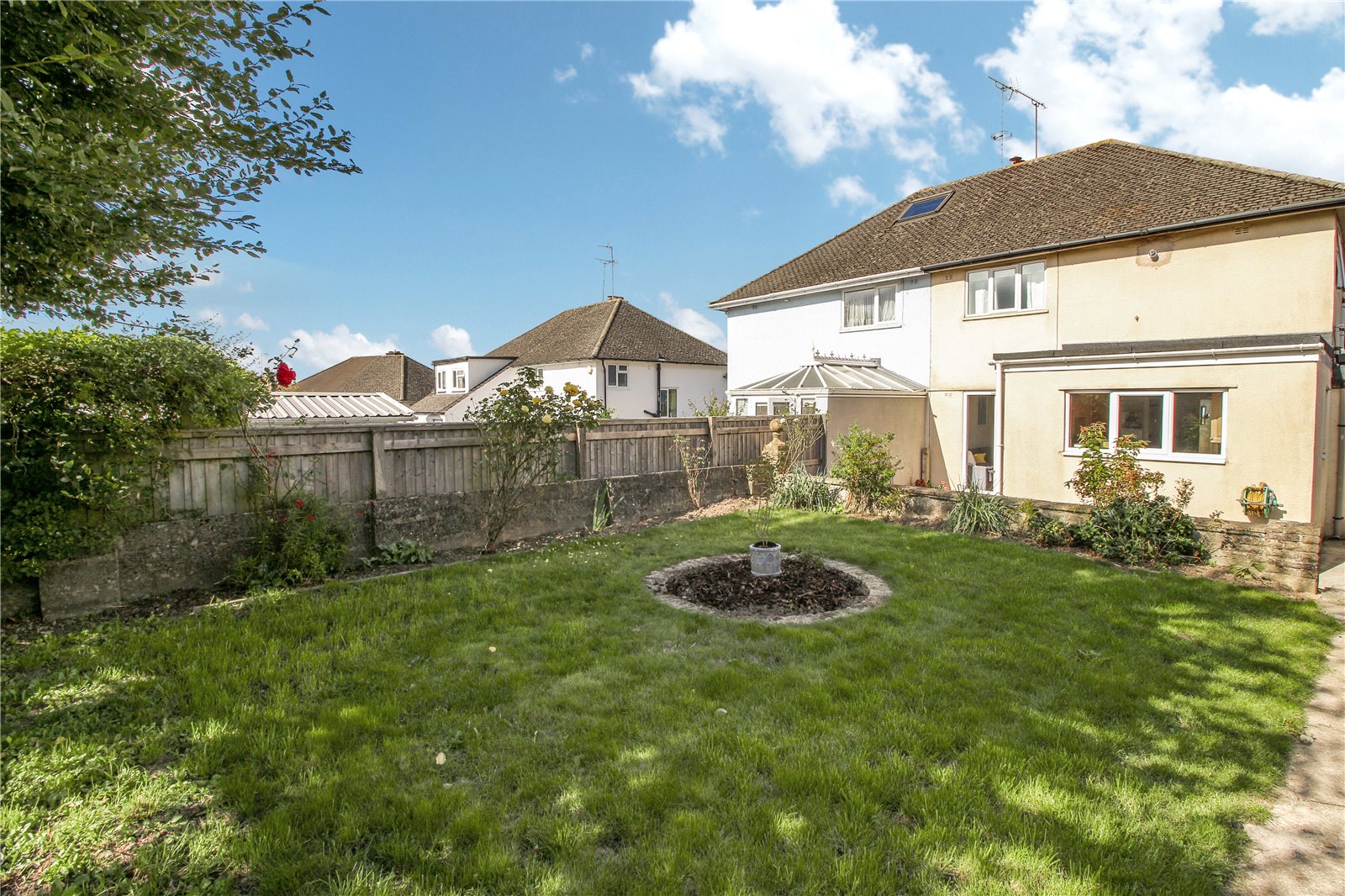 Archery Road, Cirencester CJ Hole