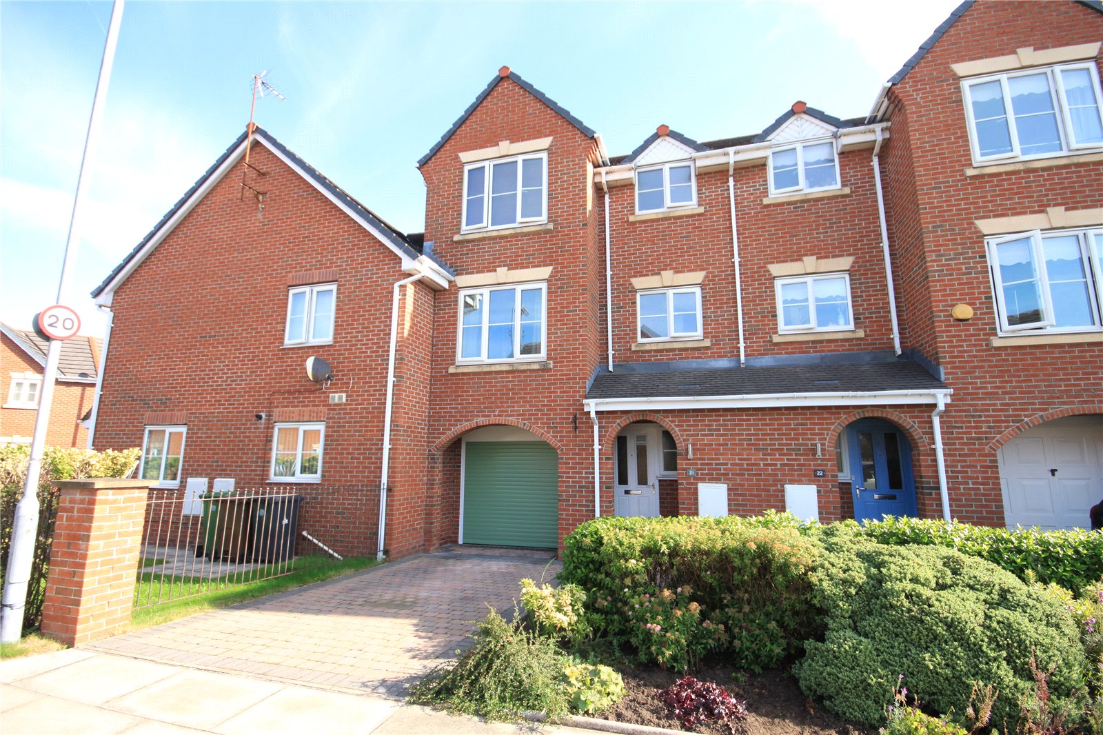 Whitegates Bootle 3 bedroom House SSTC in Barnton Close, Bootle, Merseyside