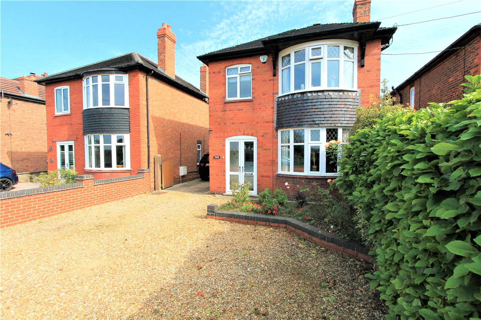 Whitegates Crewe 3 bedroom House SSTC in Crewe Road, Shavington, Crewe