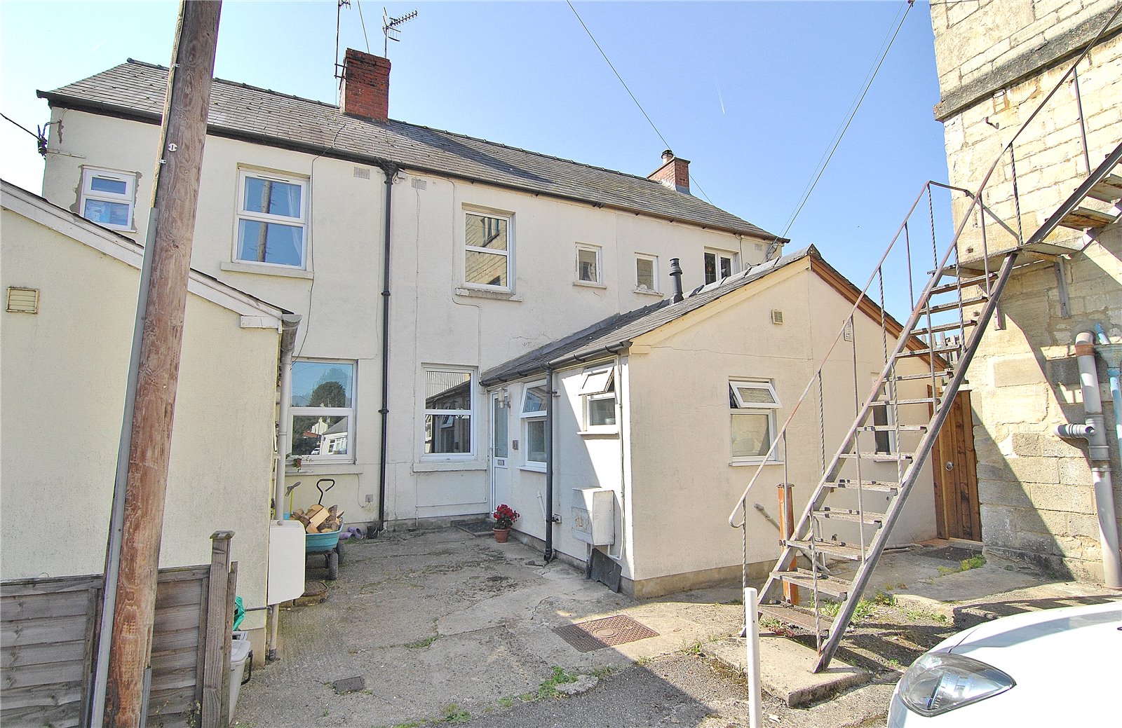 Parkers Stroud 2 bedroom House SSTC in Paganhill Lane, Stroud