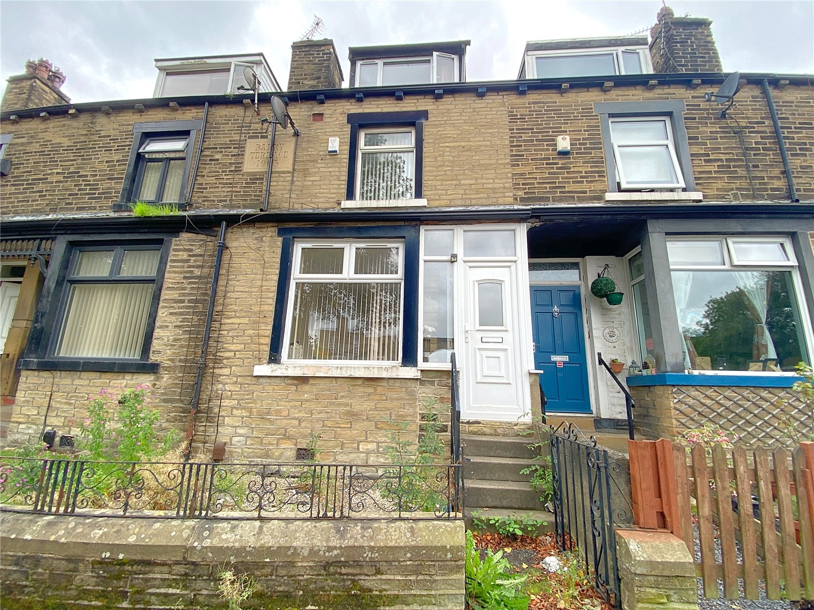 Whitegates Bradford 2 bedroom House For Sale in Moorside Road, Bradford