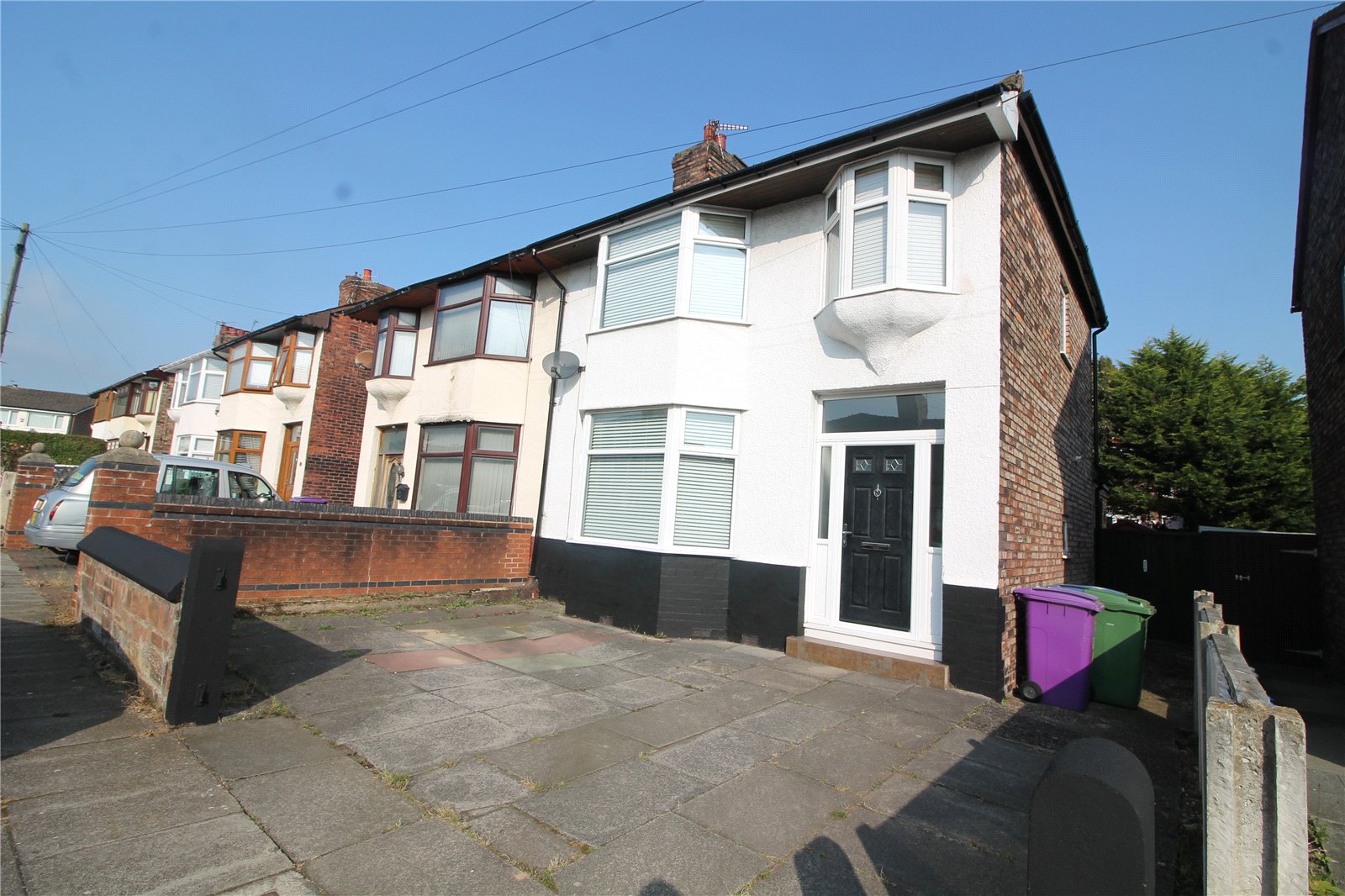 Whitegates Walton Vale 3 bedroom House SSTC in Yew Tree Road, Walton