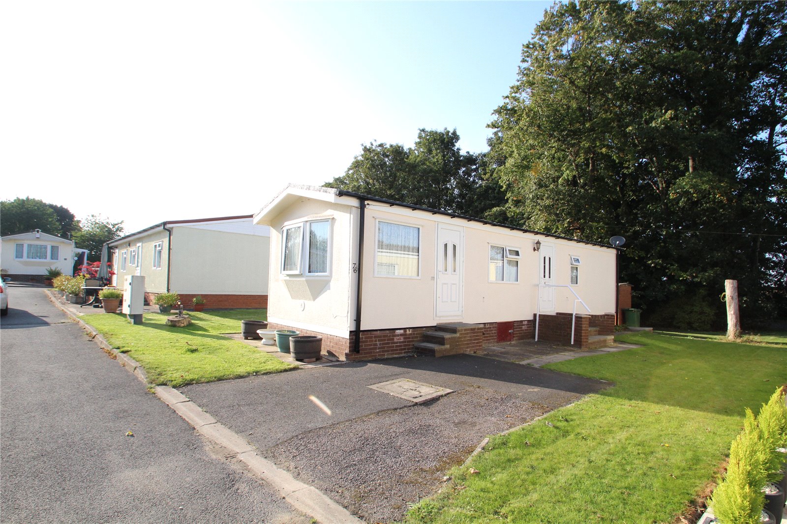 Whitegates Pontefract 2 bedroom House For Sale in West Park Homes