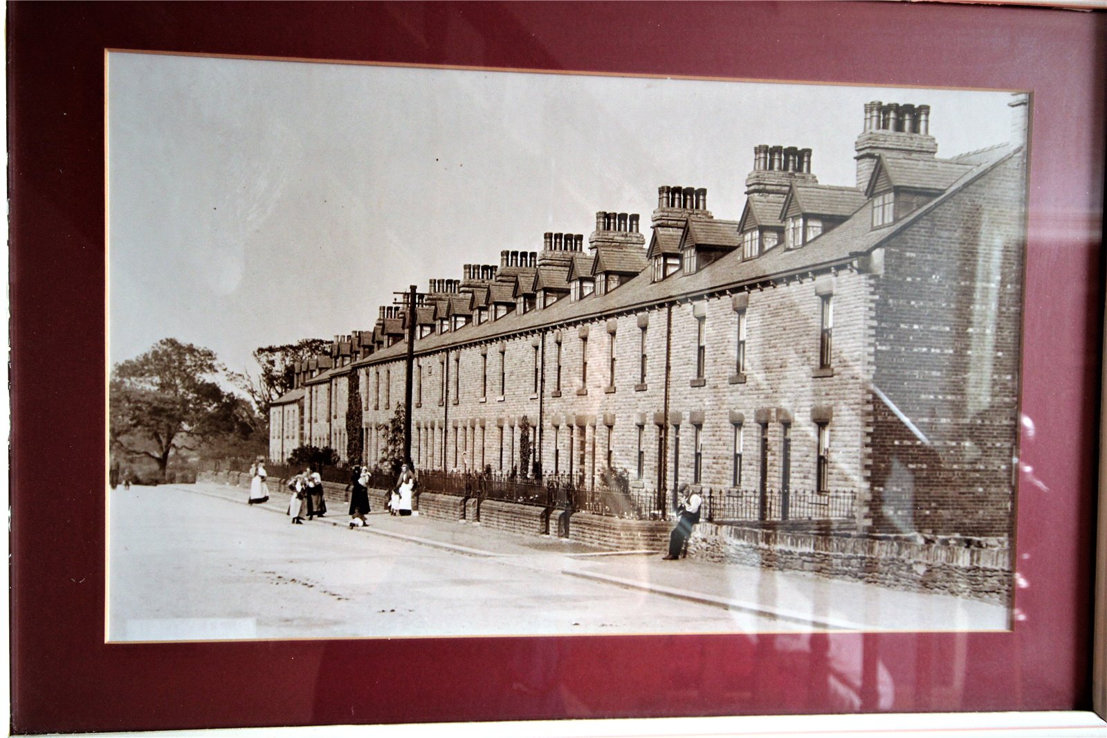 Whitegates Barnsley 4 bedroom House SSTC in Hoyland Road, Hoyland