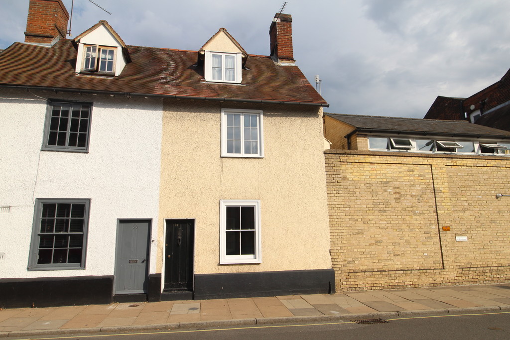 Martin & Co Bury St Edmunds 3 bedroom Cottage Let in Bury St Edmunds