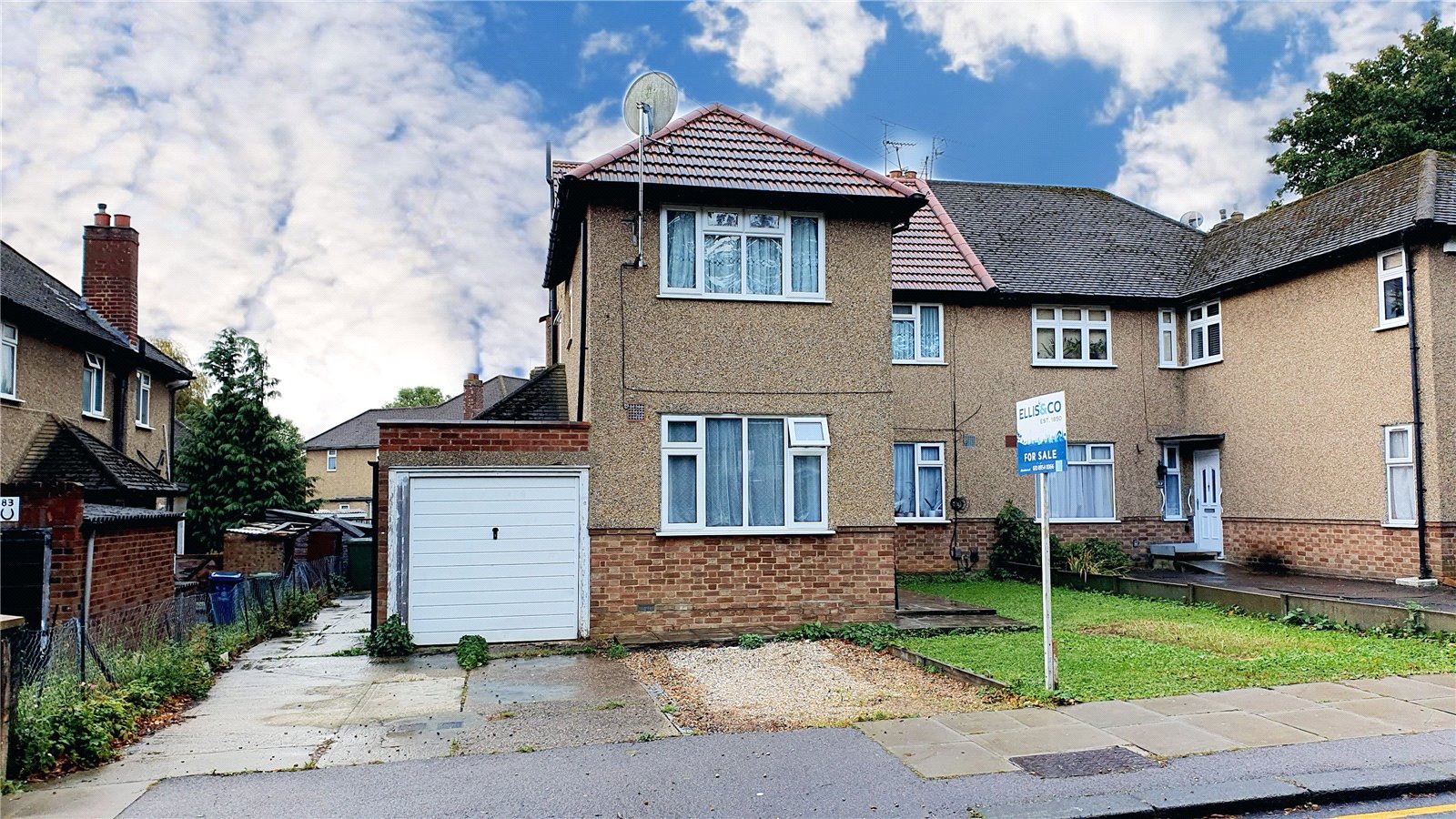 Ellis & Co Stanmore 3 bedroom Flat For Sale in Elm Park, Stanmore