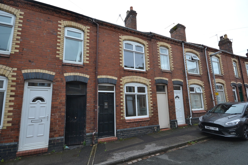 Martin & Co Newcastle under Lyme 3 bedroom Terraced House Let in Kinsey