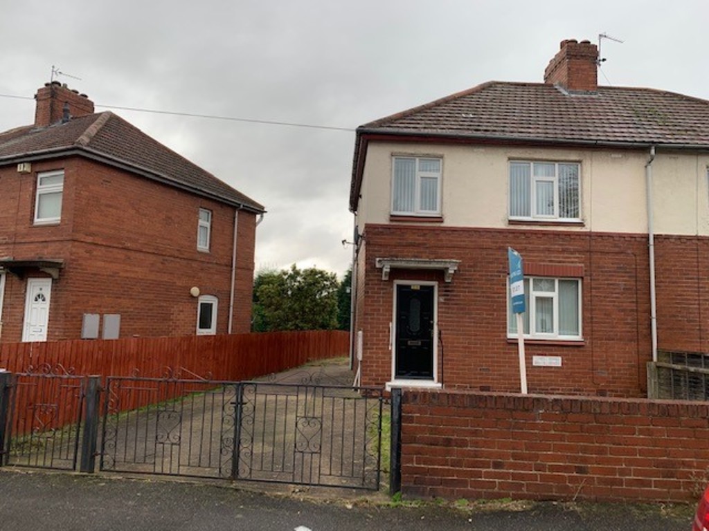 Martin & Co Rotherham 3 bedroom SemiDetached House Let in Low Grange Road, Thurnscoe