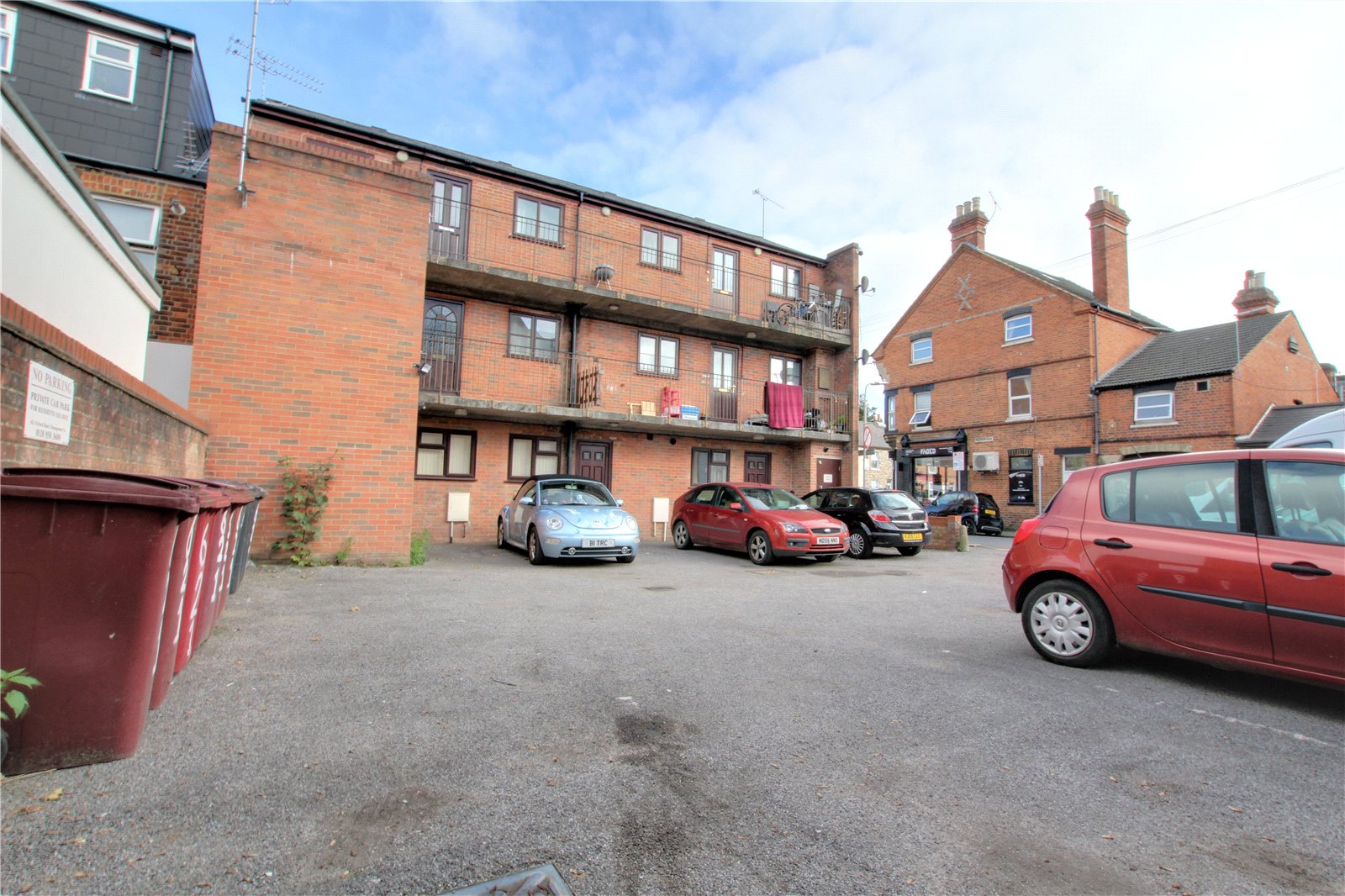 Parkers Reading 2 bedroom Flat Let Agreed in Oxford Road ...