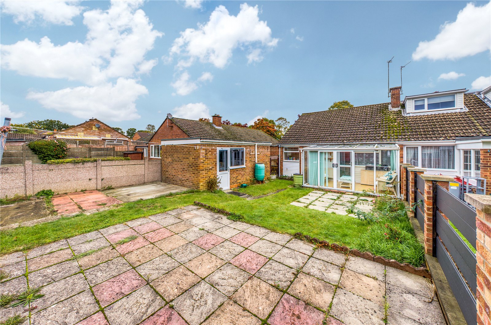 Parkers Tadley 2 bedroom Bungalow SSTC in Barlows Road, Tadley
