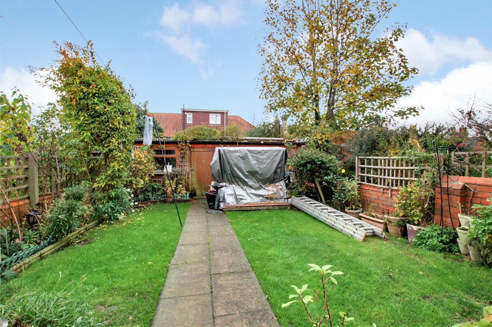 Parkers Reading 3 bedroom House For Sale in Shenstone Road ...