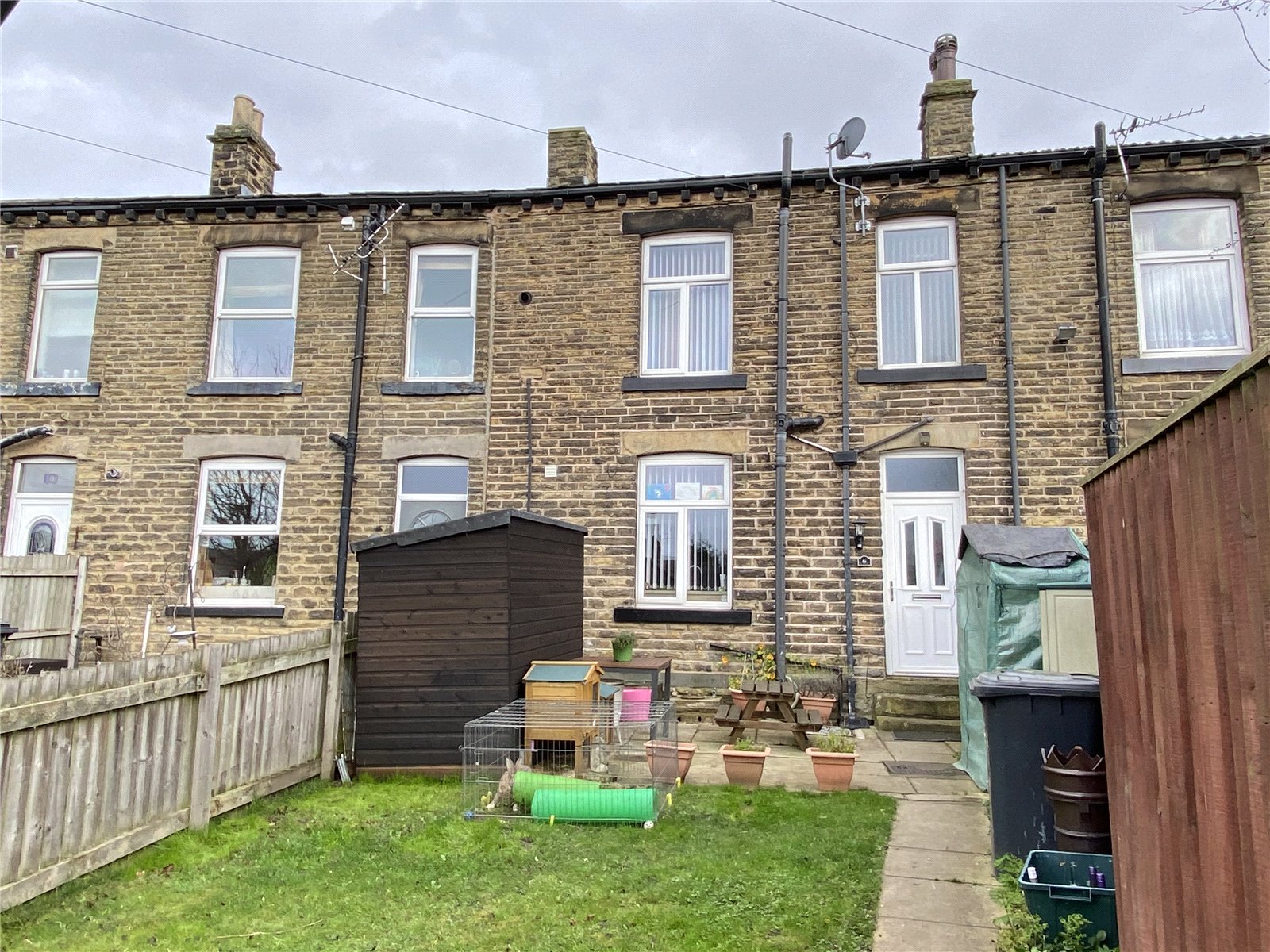 Whitegates Dewsbury 2 bedroom House SSTC in Tichbourne Street, Batley