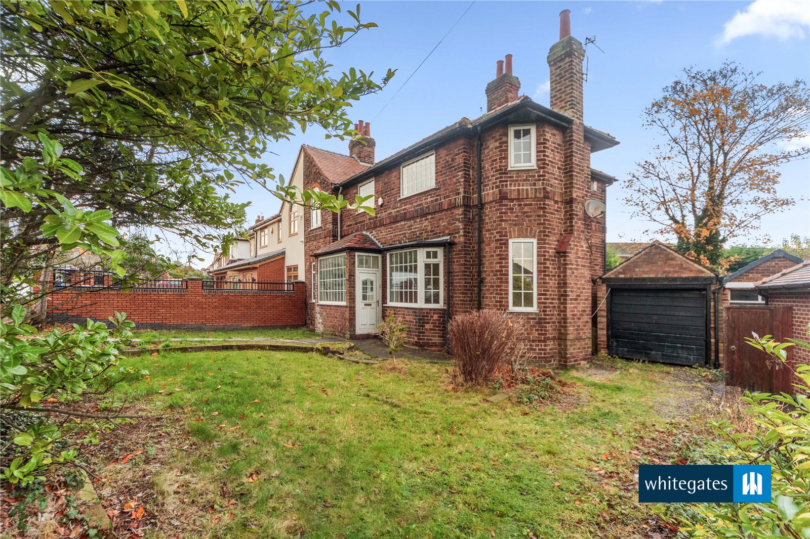 Whitegates Woolton 4 bedroom House SSTC in Hunts Cross Avenue, Woolton