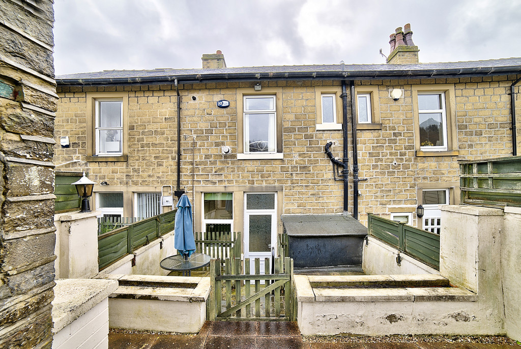 Martin & Co Huddersfield 2 bedroom Terraced House For Sale in