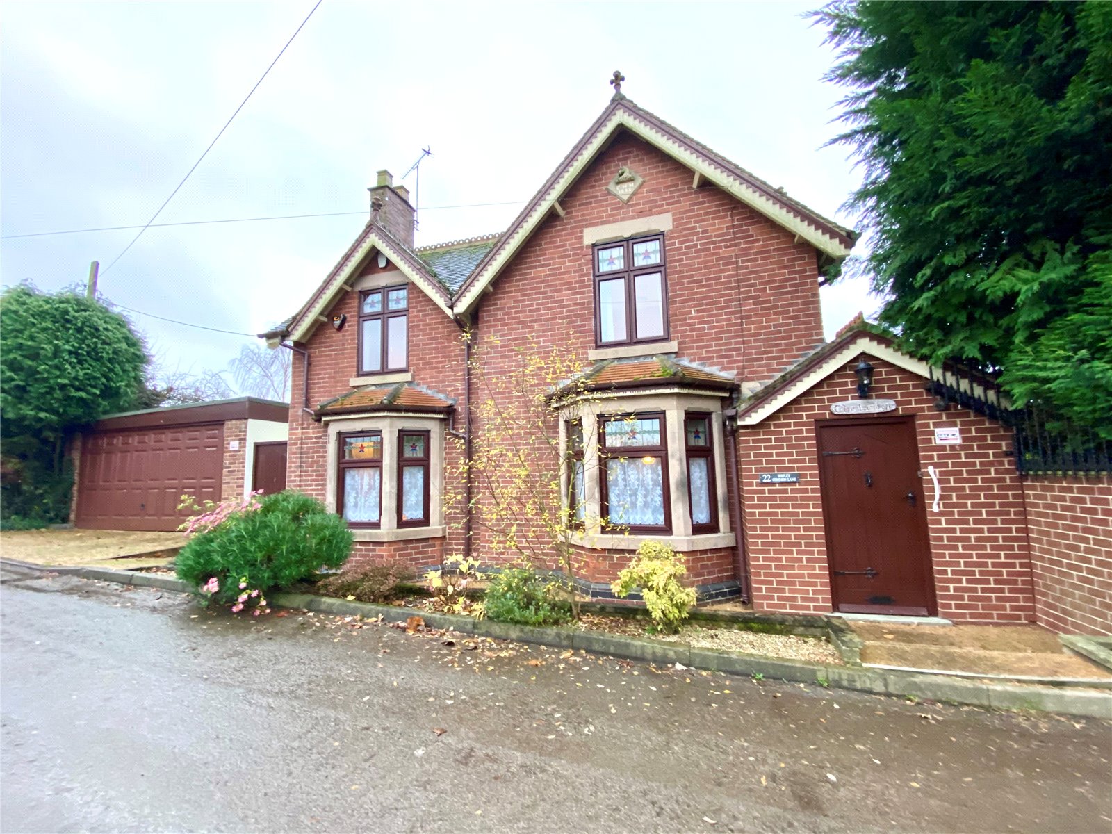 Whitegates Heanor 4 bedroom House For Sale in Shipley Common Lane, Ilkeston