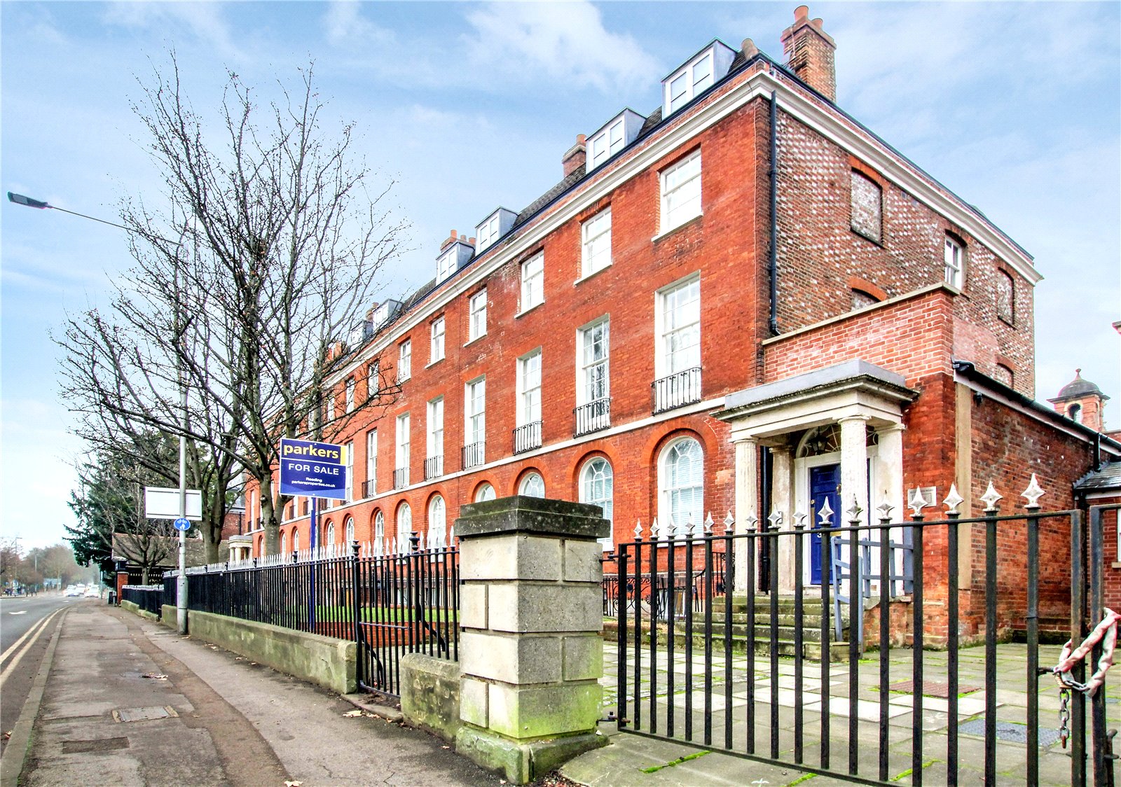 Parkers Reading 2 bedroom Flat For Sale in London Road, Reading