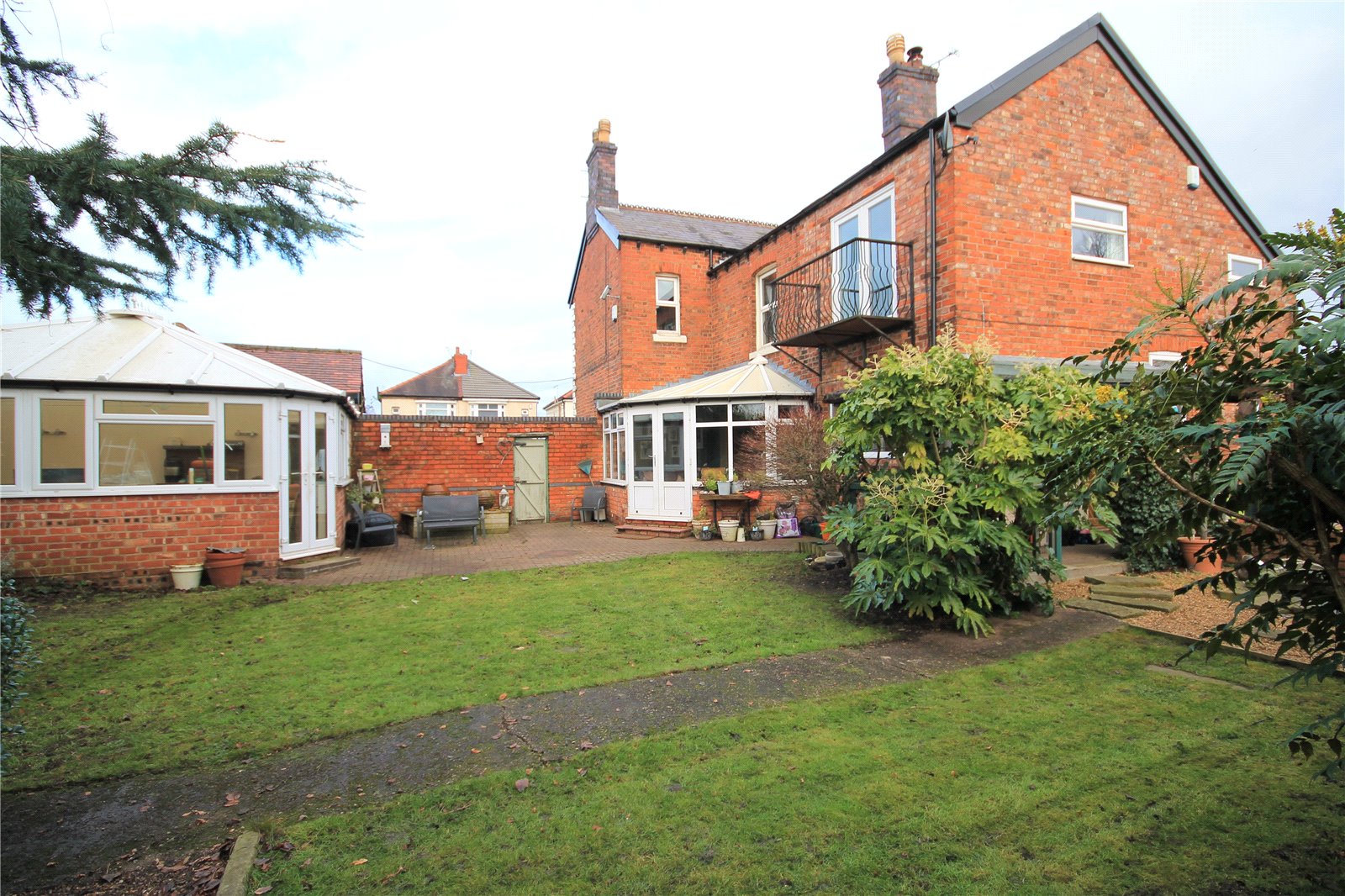 Whitegates Crewe 5 bedroom House SSTC in Remer Street, Crewe