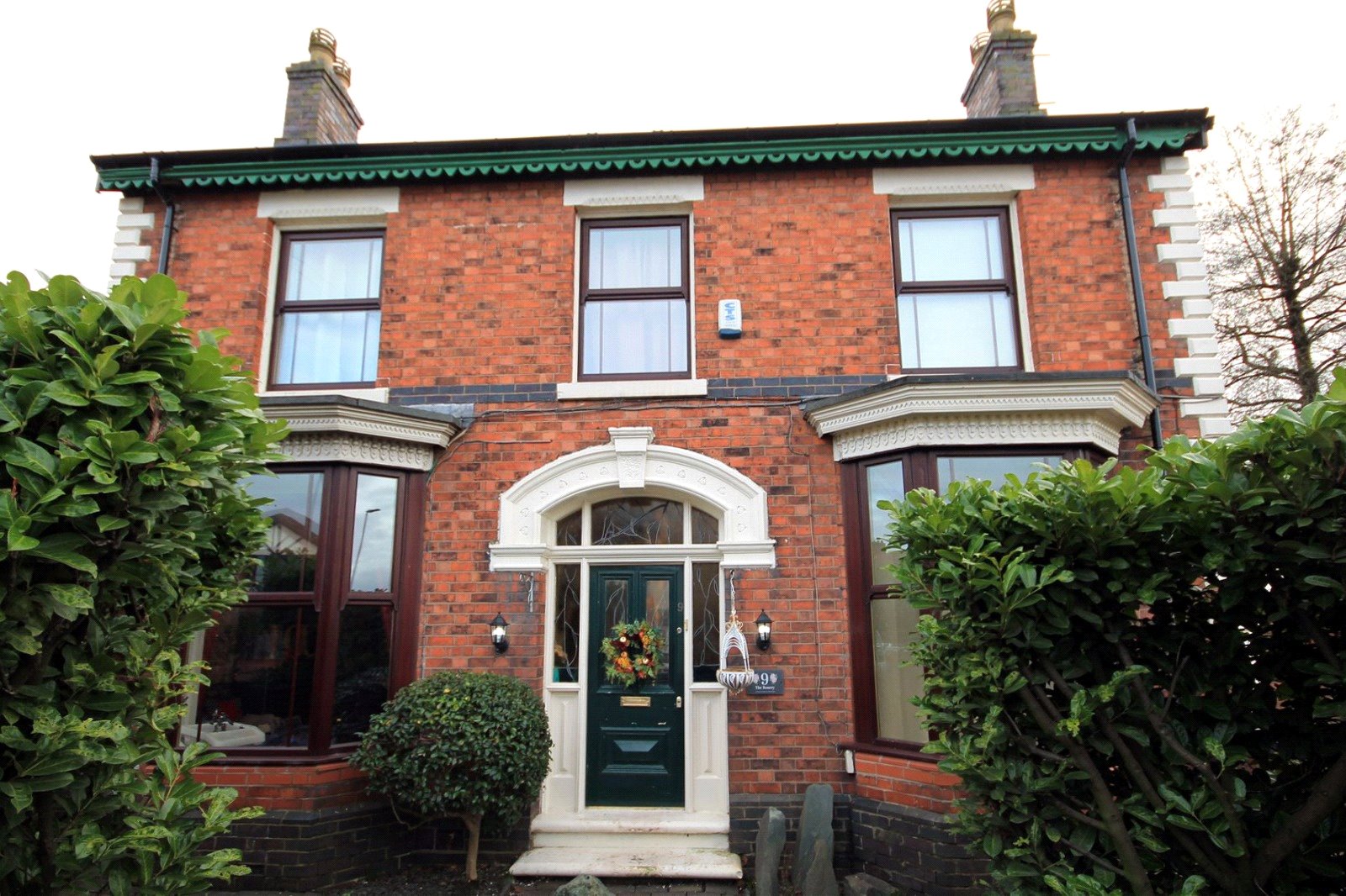 Whitegates Crewe 5 bedroom House SSTC in Remer Street, Crewe