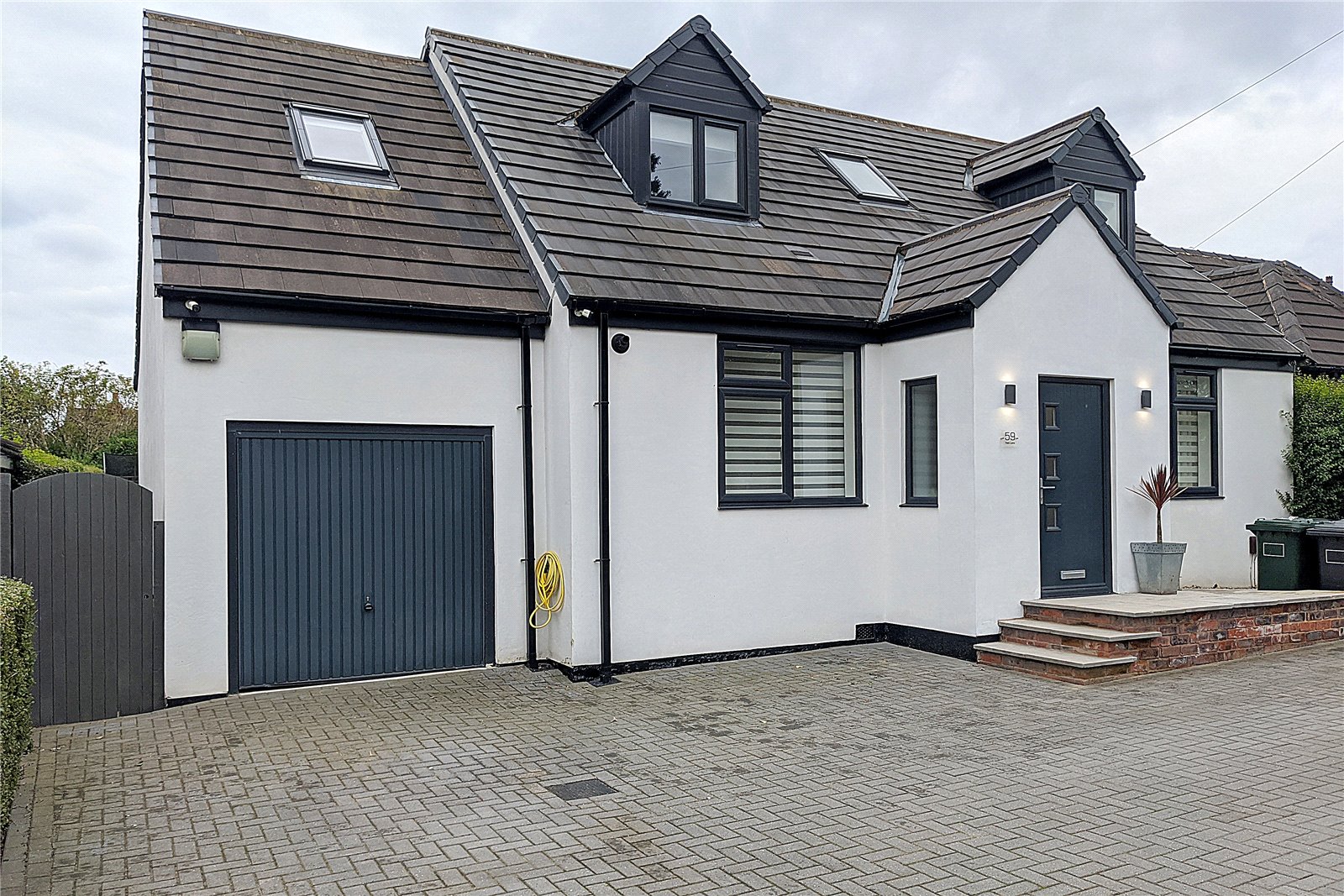 Whitegates Mirfield 4 bedroom House For Sale in Nab Lane, Mirfield