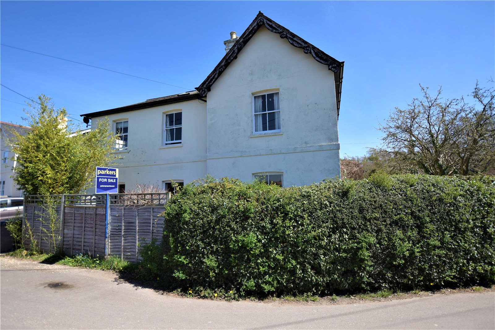 Parkers Burghfield Common 4 bedroom House For Sale in Bunces Lane