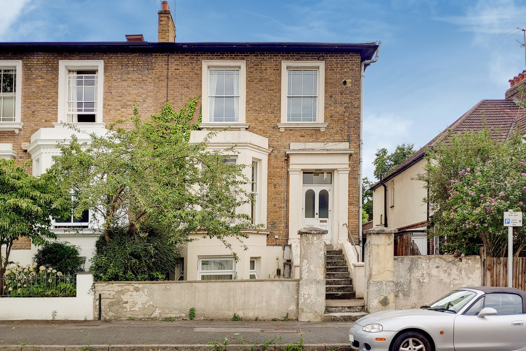 Cadogan Road, Surbiton Martin & Co