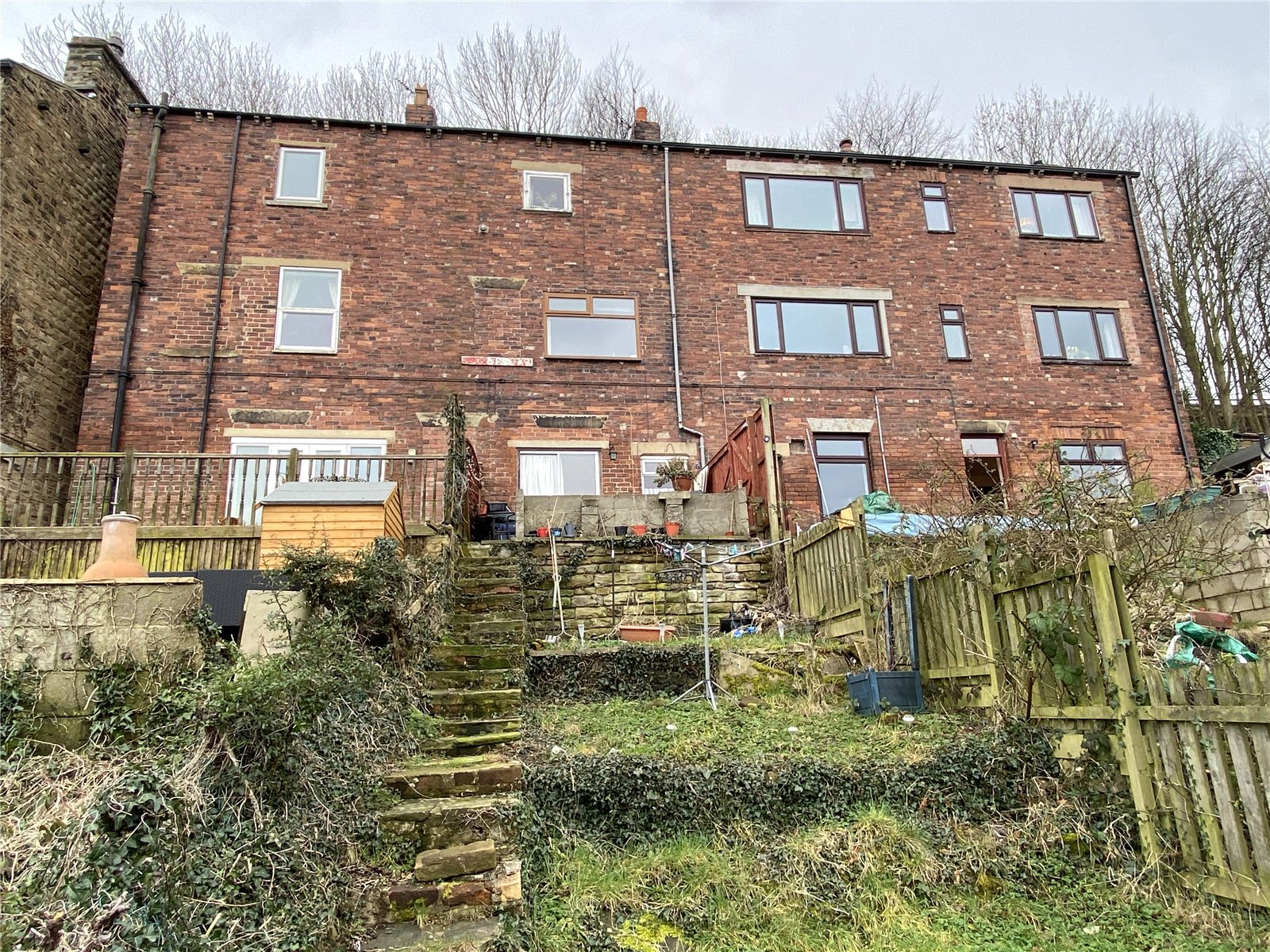 Whitegates Dewsbury 2 bedroom House SSTC in Wells Road, Thornhill, Dewsbury