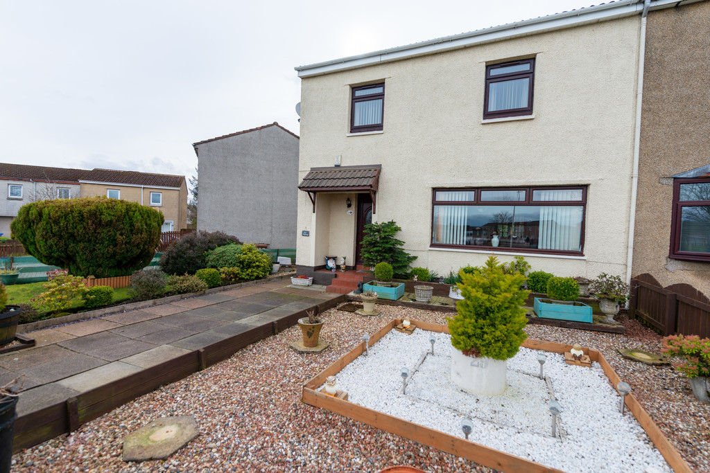 Martin & Co Bathgate 3 bedroom SemiDetached House SSTC in Hopefield