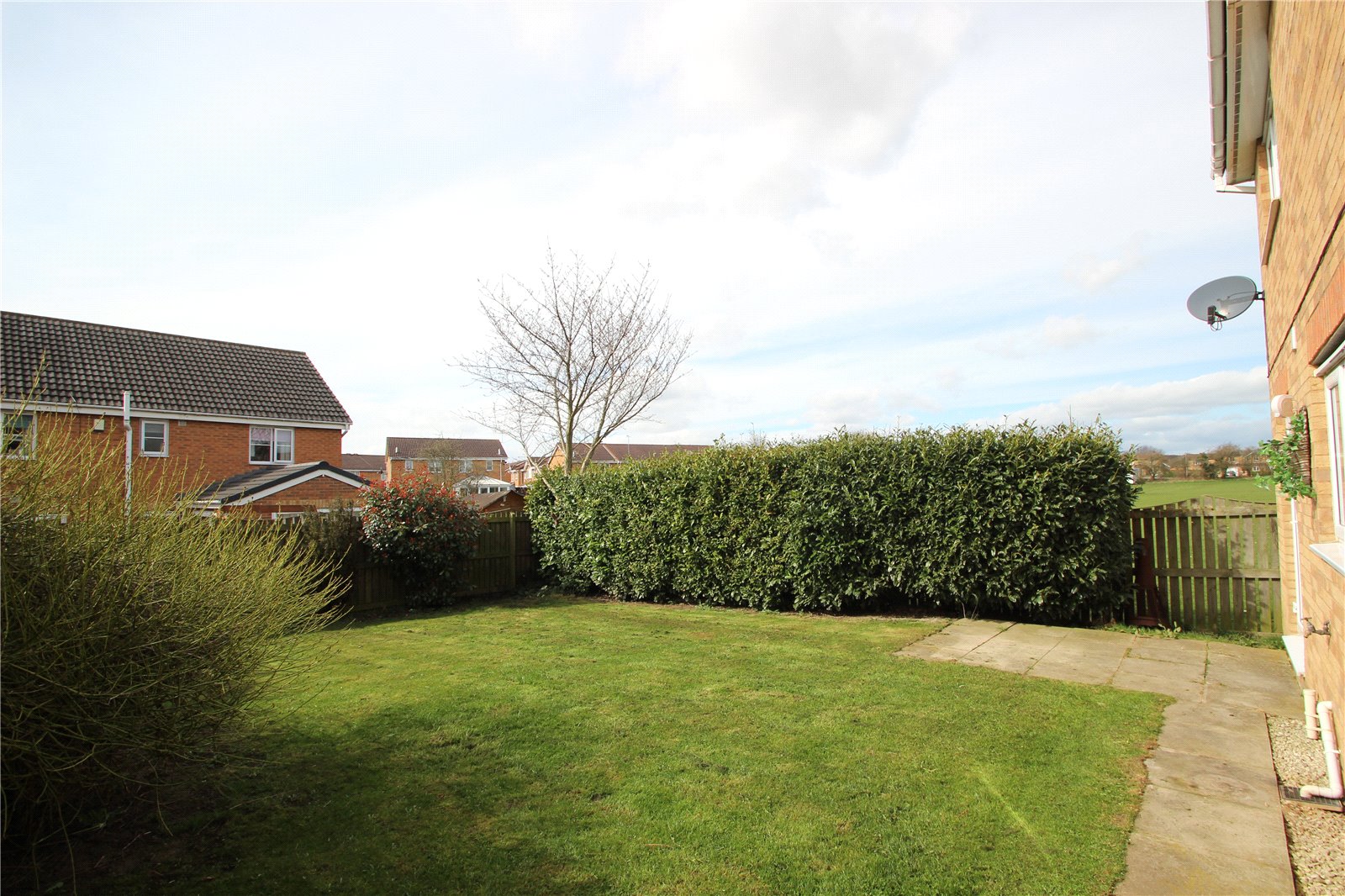 Whitegates Hemsworth 4 bedroom House SSTC in Caddon Avenue, South Elmsall, Pontefract