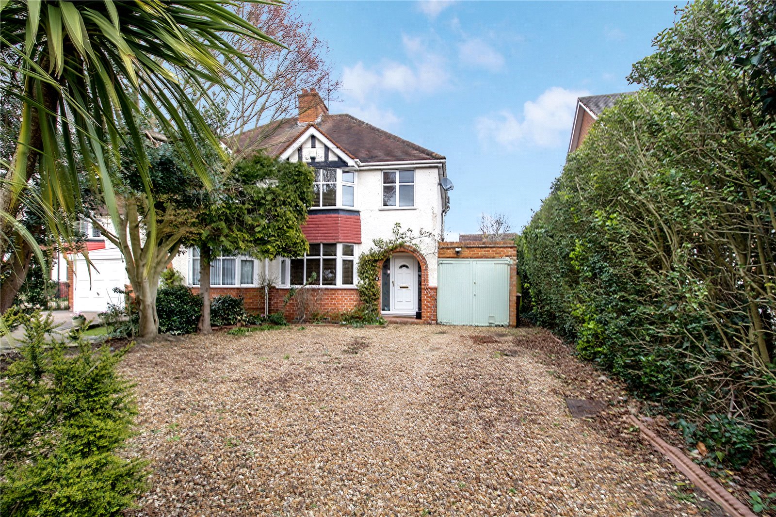 Parkers Woodley 3 bedroom House SSTC in Reading Road, Woodley, Reading