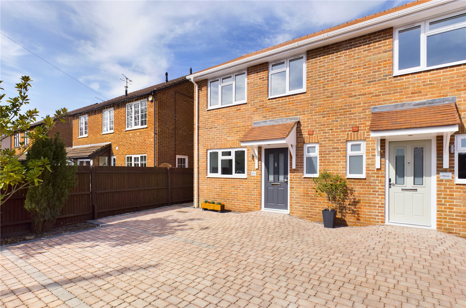 Parkers Burghfield Common 3 bedroom House SSTC in Reading Road