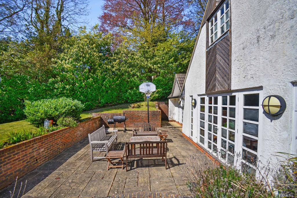 Martin & Co Woking 6 bedroom Detached House For Sale in Hook Heath Road