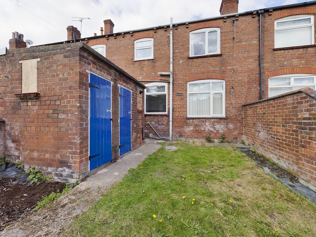 Martin & Co Doncaster 3 bedroom Terraced House Let in Wentworth Road