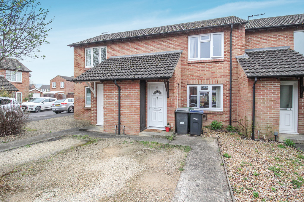 Ludlow Close, Westbury Martin & Co