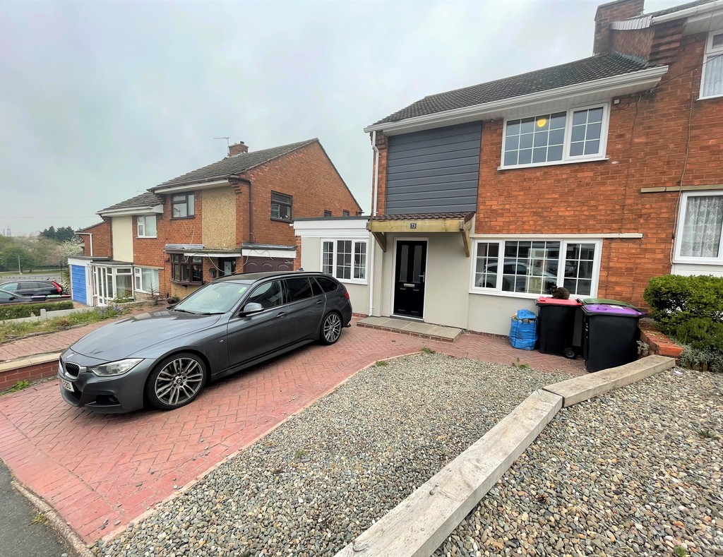 Martin & Co Shrewsbury 3 bedroom SemiDetached House Let in Woodside