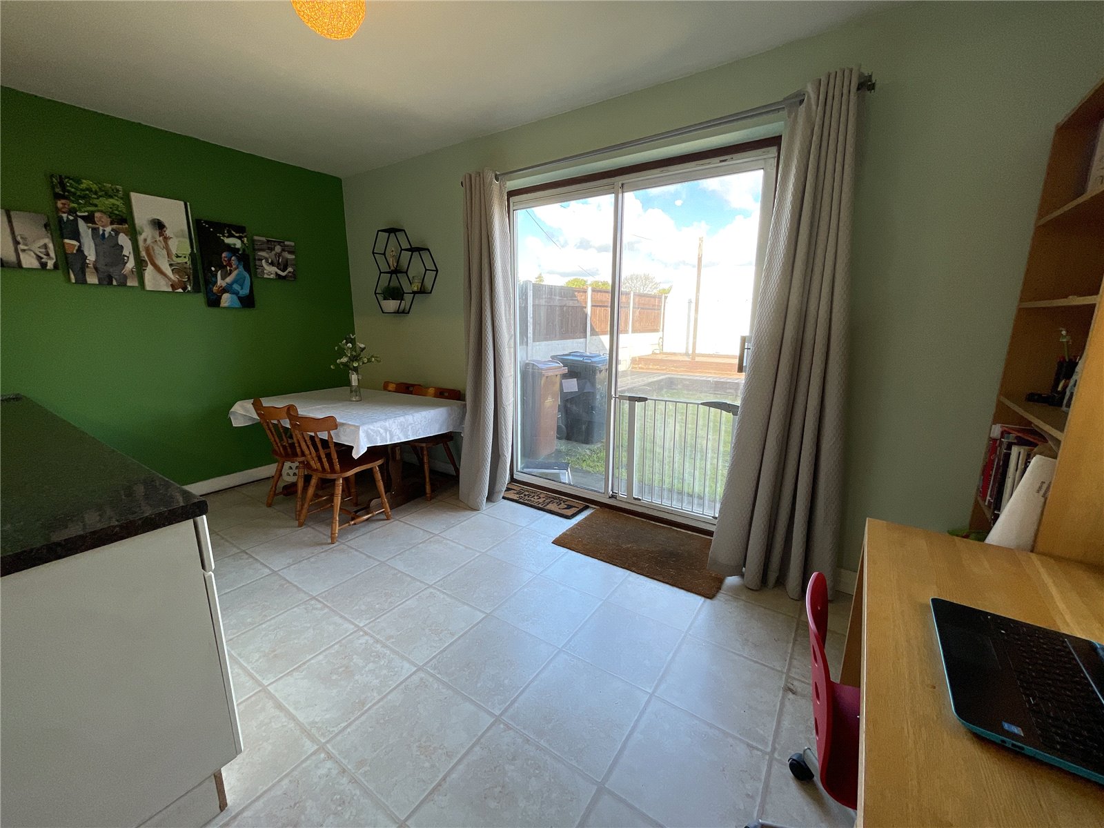 Whitegates Barnsley 3 bedroom House SSTC in Carlton Road, Barnsley