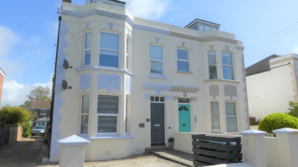 136 Aldwick Road, Bognor Regis Martin & Co