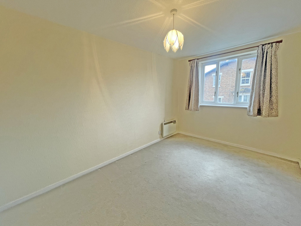 Martin & Co Leamington Spa 1 bedroom Apartment For Sale in Prince
