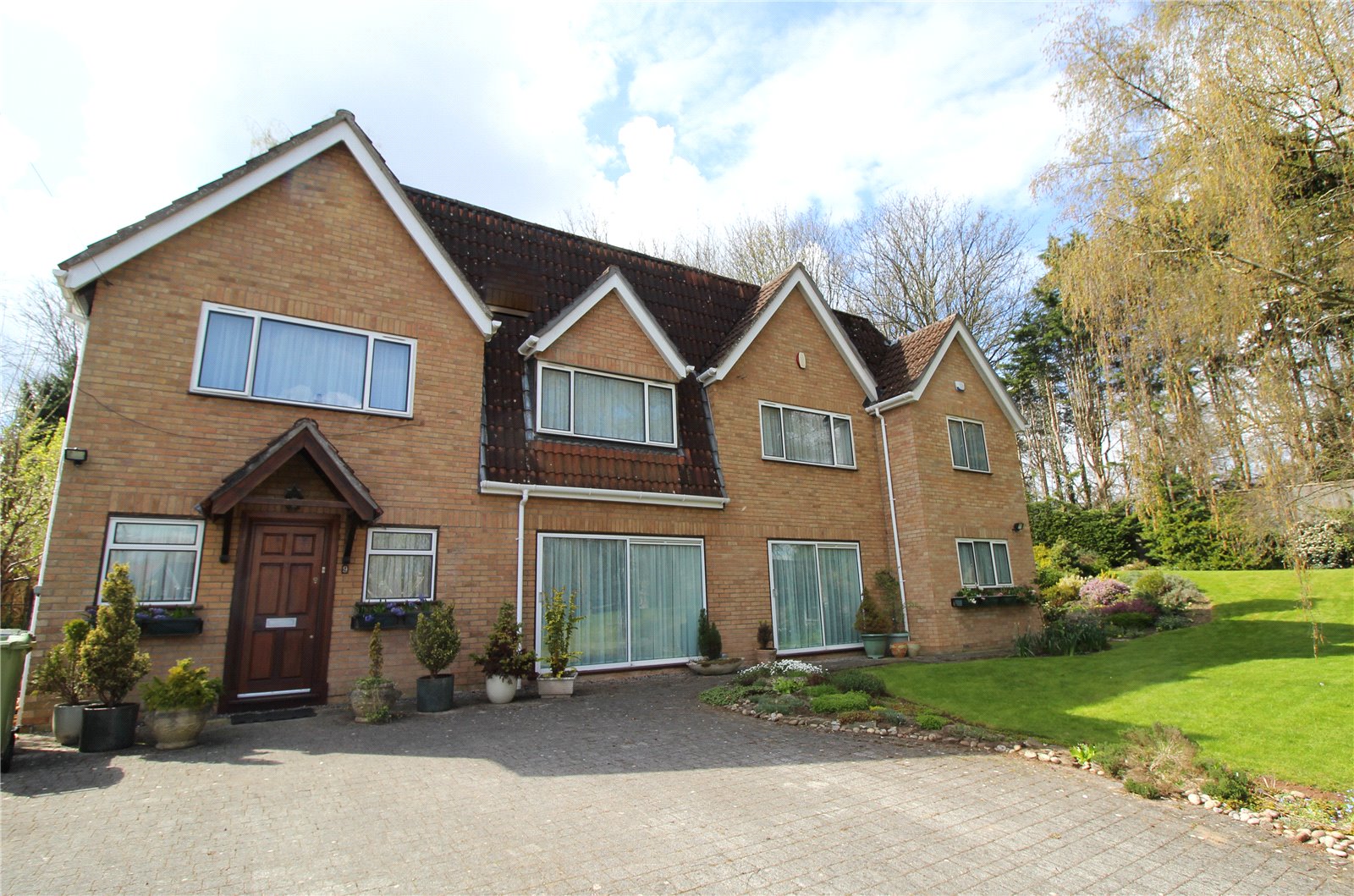 CJ Hole Downend 6 bedroom House SSTC in Fromeside Park, Frenchay, Bristol
